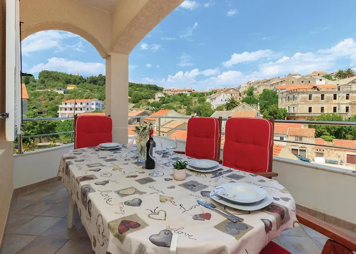 Appartement Komoseva I
